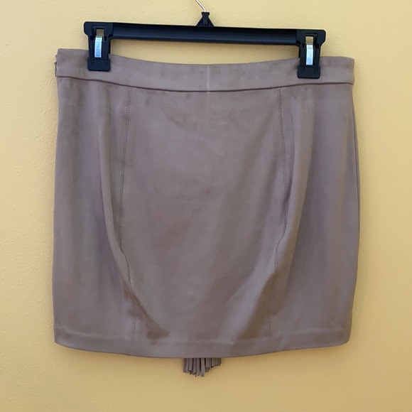 Dolce Vita faux suede skirt with tassel lace up - Picture 3 of 5